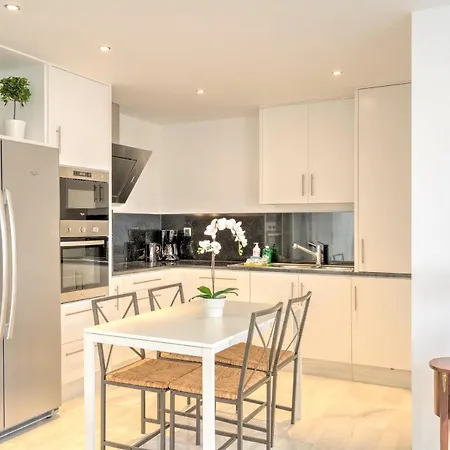 The Marble Apartment